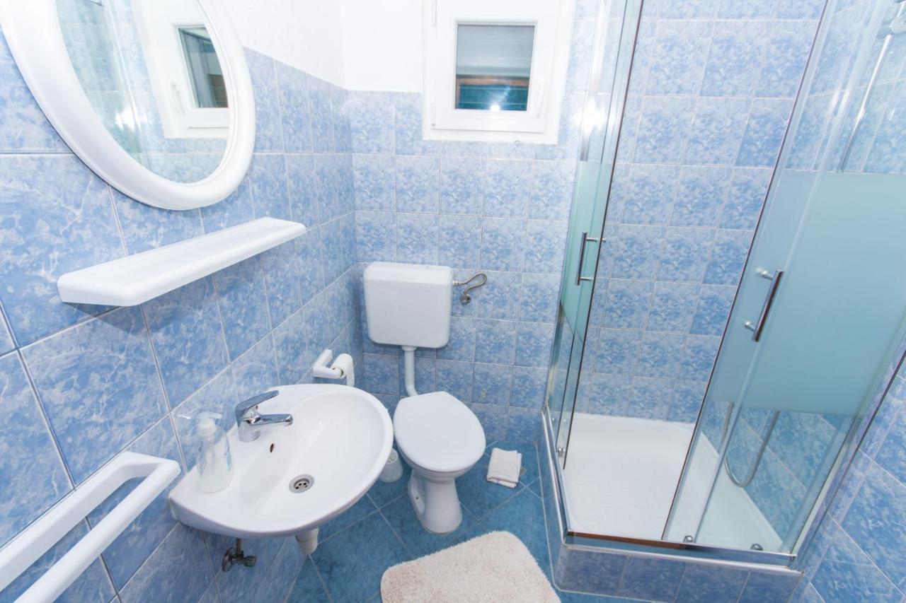 Apartments By The Sea Slatine, Ciovo - 1126 โตรกีร์ ภายนอก รูปภาพ