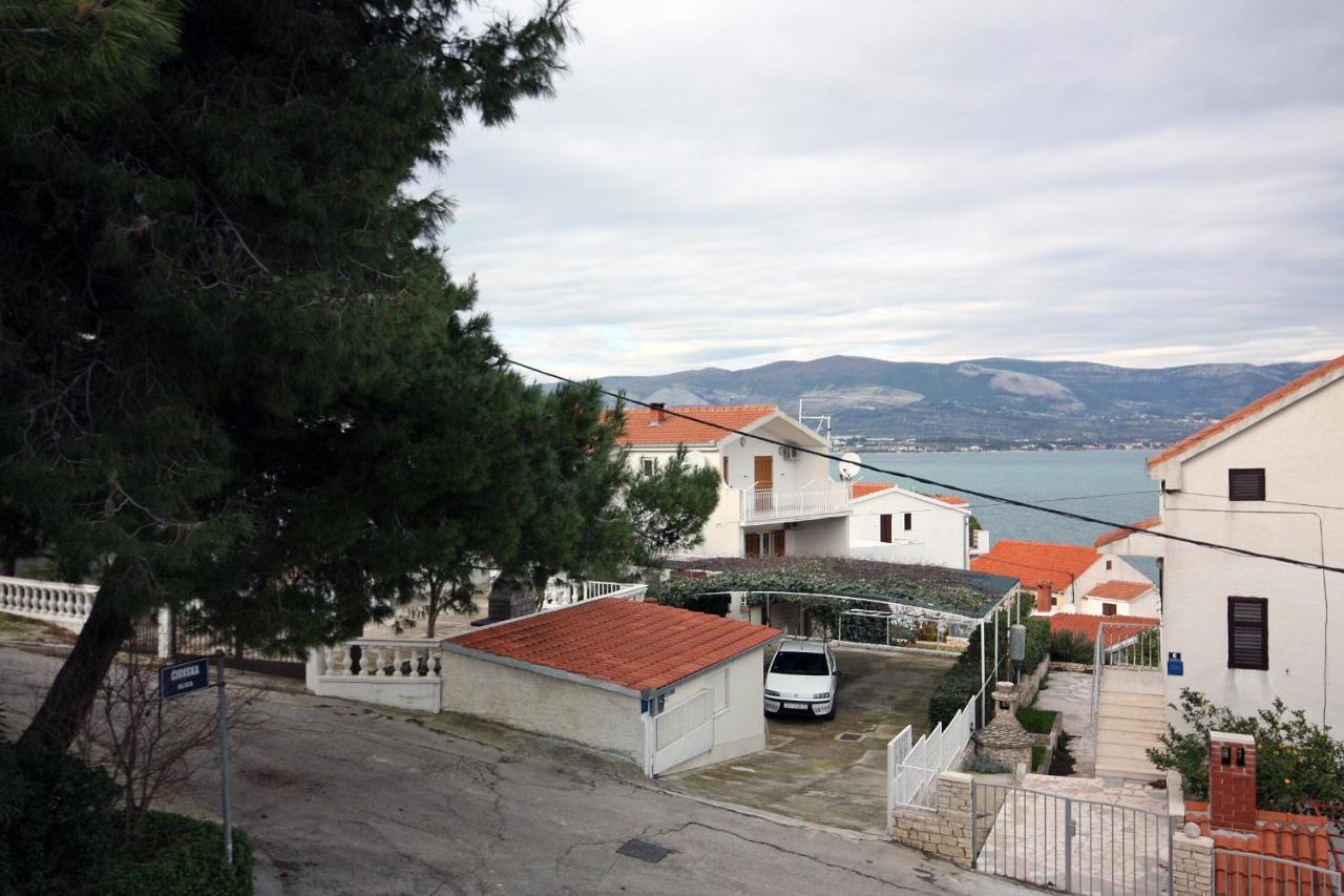 Apartments By The Sea Slatine, Ciovo - 1126 โตรกีร์ ภายนอก รูปภาพ